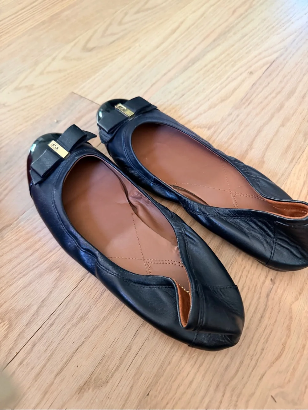 Cole Haan Elsie Bow Ballet Flats - Black Leather - Pristine Condition